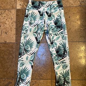 Senita Ava Palm Capris 7/8 small GUC